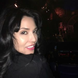 Meet your Posher, Chanel